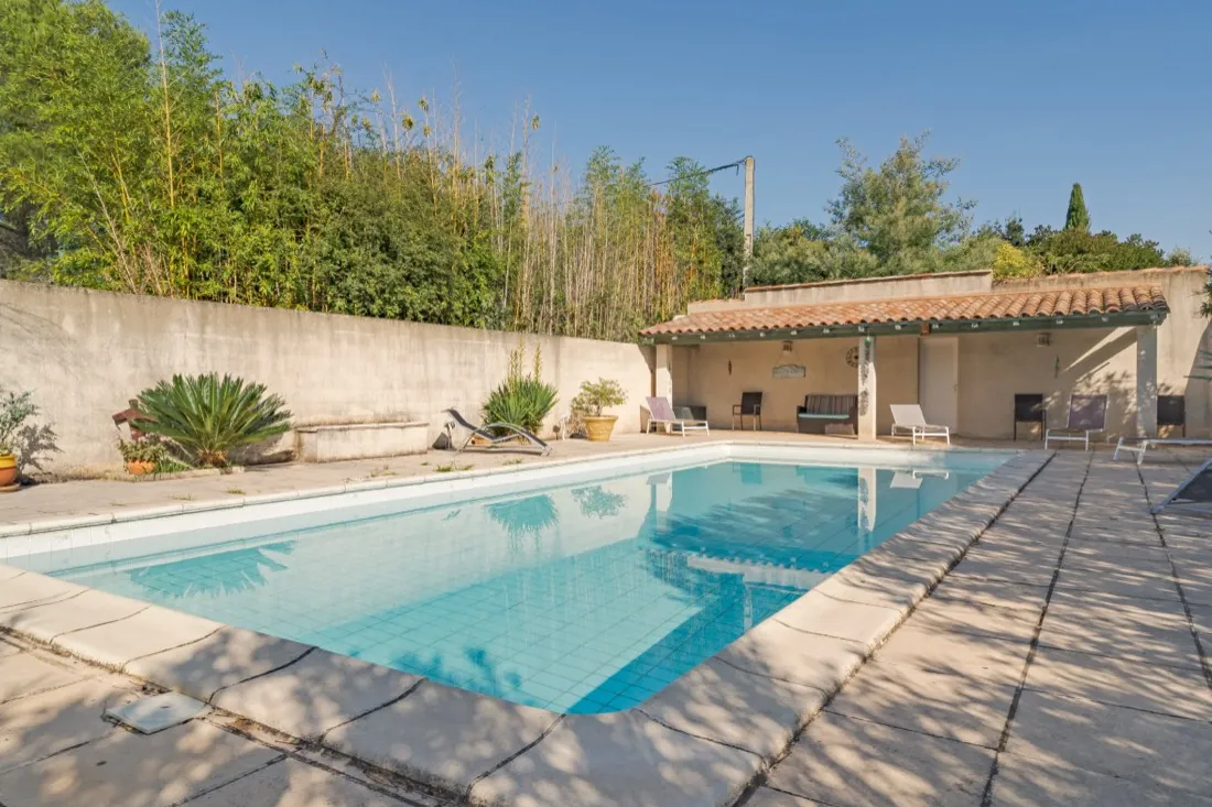 Piscine, maison Orpi Belle Pierre à Beaucaire