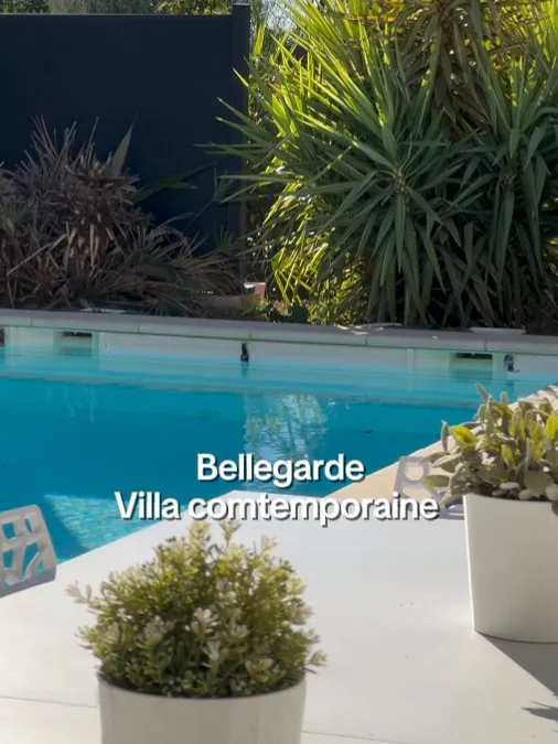 Bellegarde, villa contemporaine, piscine